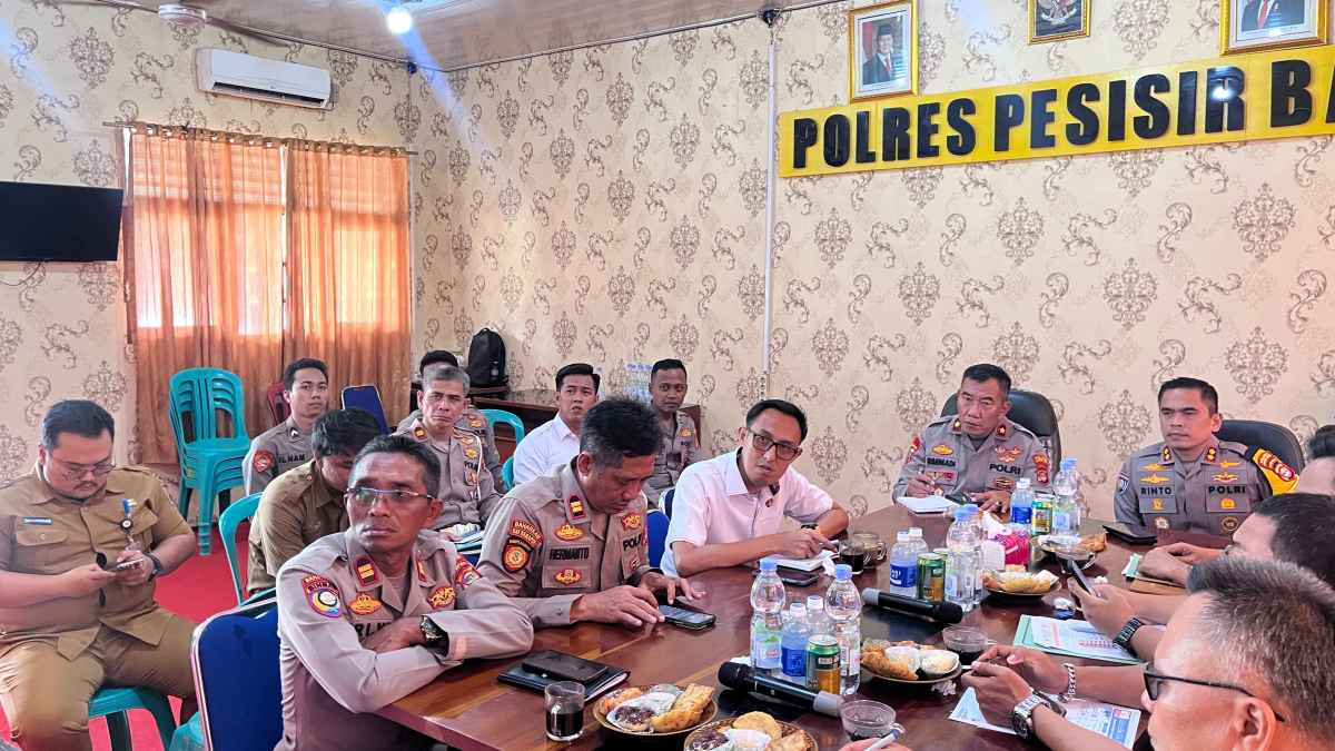 Kapolres Pesisir Barat Gelar Coffee Morning Bersama BPBD dan Basarnas Bahas Penanganan Karhutla