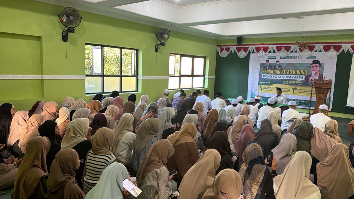 Dipenuhi Ratusan Jamaah, PCNU Surakarta Sukses Gelar Shalat Istisqa’ Dan Kajian Kitab Muqodimah Qonun Asasi